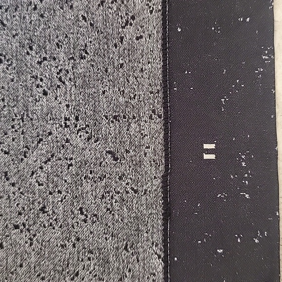 Lululemon semi-crop black half zip herringbone size 6 - Picture 5 of 6